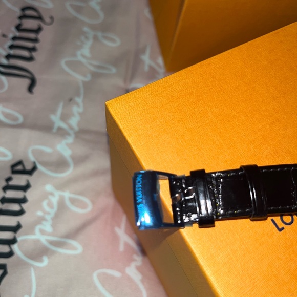 LOUIS VUITTON TAMBOUR DIAMONDS💎💎💎 WATCH - Picture 12 of 13